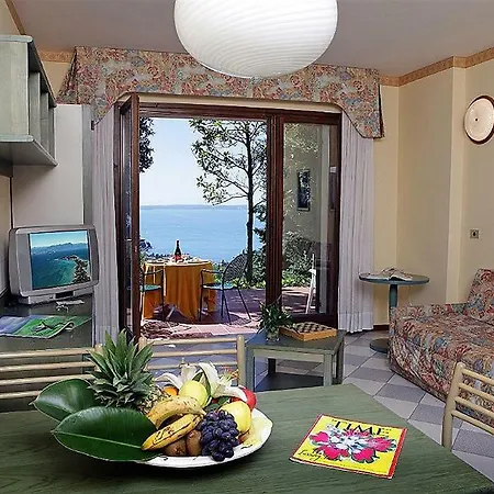 Ulivo Tipo A Apartment Marciaga